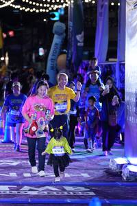 BIB: 4782, 4156
                            <button type="button" onclick="openModal(26260746)" class="btn btn-primary btn-sm float-right btn-popup" data-toggle="modal" data-target=".modal-high-quality">
                        <i class="fas fa-shopping-cart"></i> Add to Cart
                    </button>
                                            <button type="button" onclick="isThisMe(26260746, true)" class="btn btn-success btn-sm float-right btn-popup btn-isme hidden" data-toggle="tooltip" data-placement="bottom" title="นี่คือรูปของคุณใช่ไหม คลิกที่นี่เพื่อเอาเข้าอัลบั้ม">
                        <i class="fas fa-plus"></i> Add to album
                    </button>
                    <button type="button" onclick="isThisMe(26260746, false)" class="btn btn-warning btn-sm float-right btn-popup btn-isnotme hidden">
                        <i class="fas fa-ban"></i> Remove from album
                    </button>